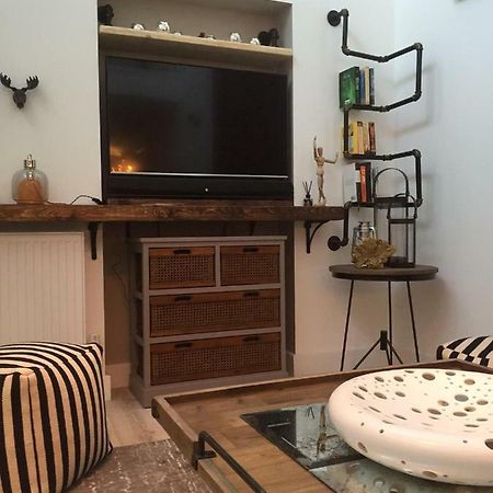 Spacious 1 Bedroom Split Level Old Pub Conversion Tower Bridge London Eksteriør billede