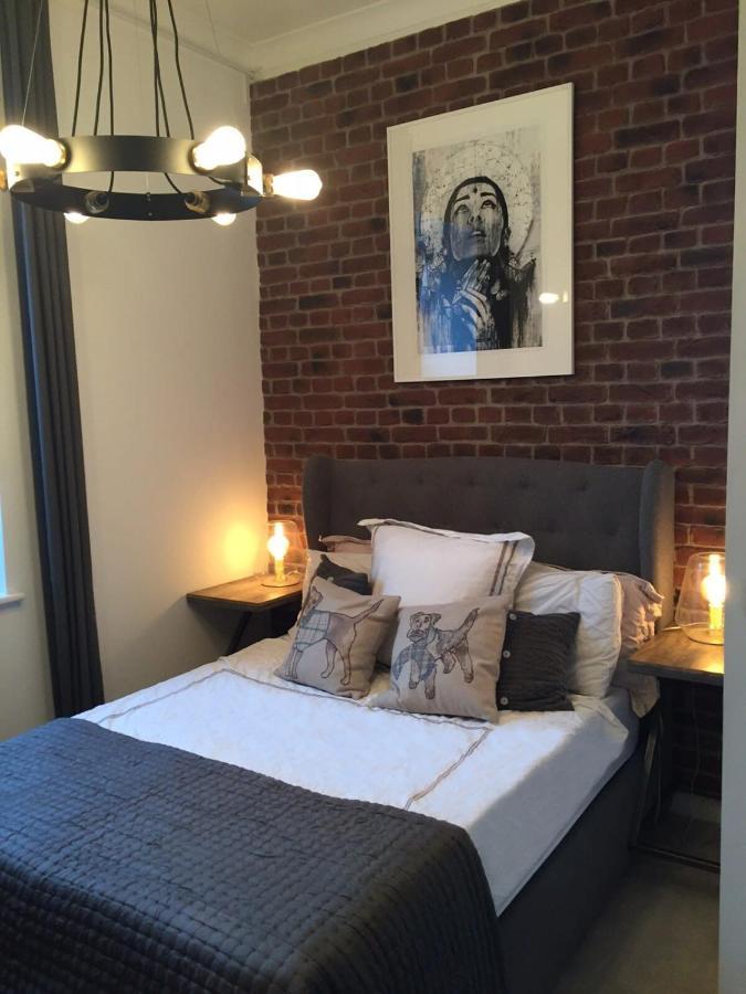 Spacious 1 Bedroom Split Level Old Pub Conversion Tower Bridge London Eksteriør billede