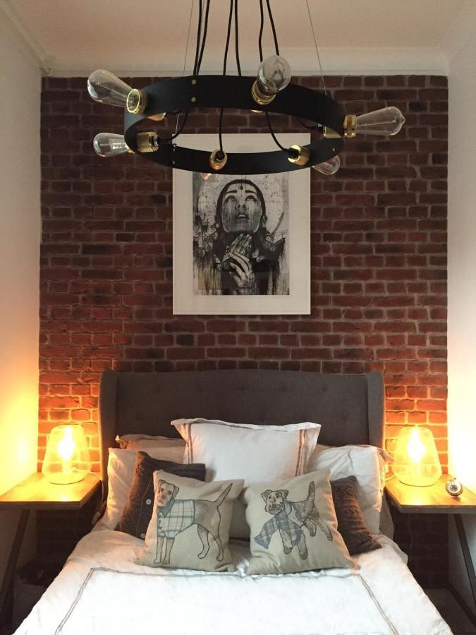 Spacious 1 Bedroom Split Level Old Pub Conversion Tower Bridge London Eksteriør billede