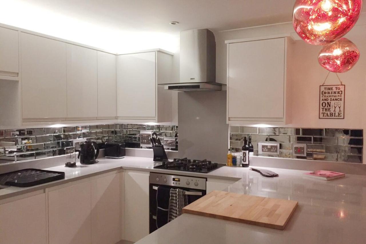 Spacious 1 Bedroom Split Level Old Pub Conversion Tower Bridge London Eksteriør billede