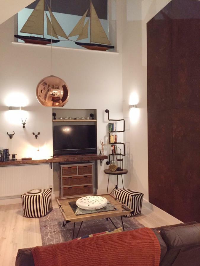 Spacious 1 Bedroom Split Level Old Pub Conversion Tower Bridge London Eksteriør billede