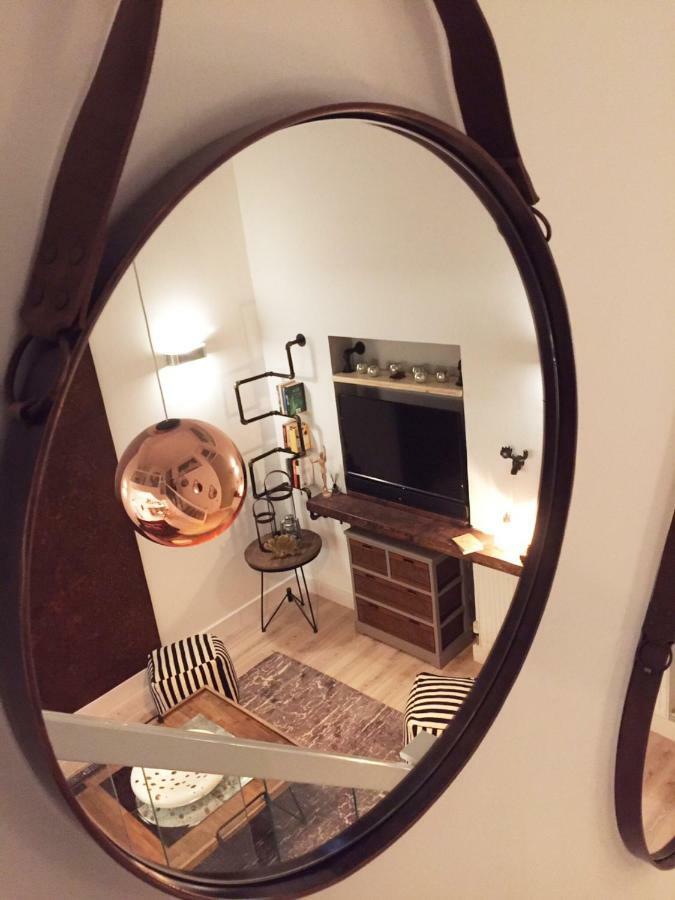 Spacious 1 Bedroom Split Level Old Pub Conversion Tower Bridge London Eksteriør billede